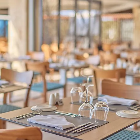 Paralos Kosta Alimia Hotel Hersonissos (Crete)